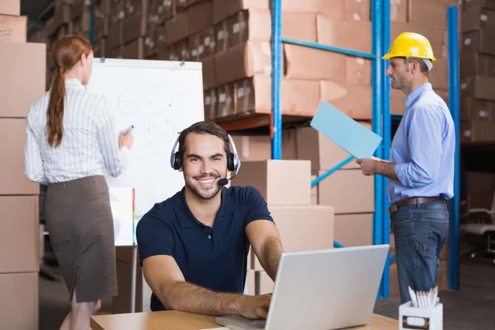 10 Ways a Logistics Broker Helps Small Businesses Scale Faster